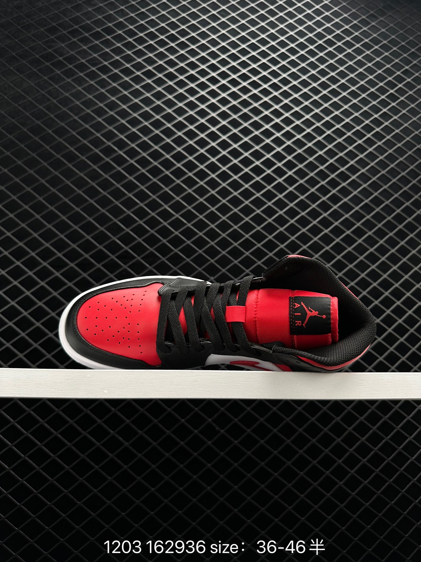 Air Jordan 1 Mid“Light Smoke Grey”